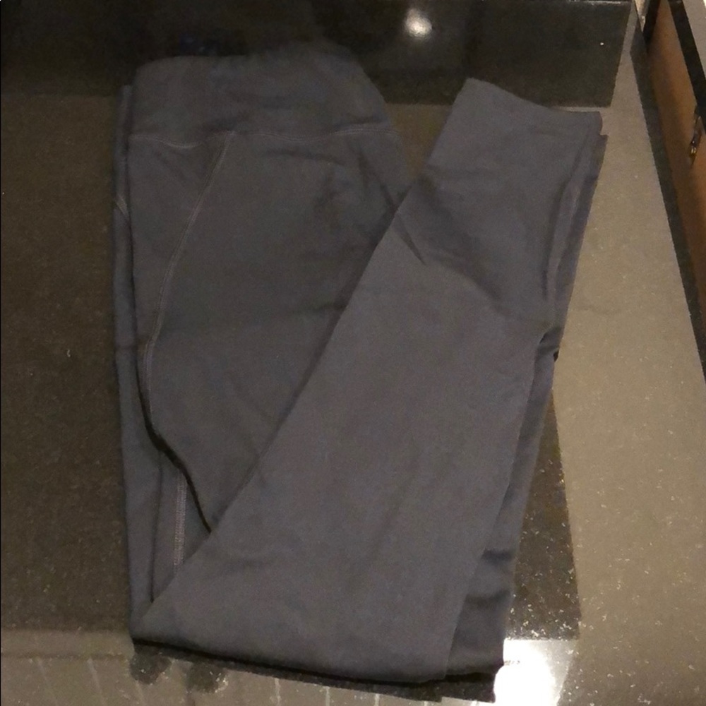 Girlfriend Collective black leggings